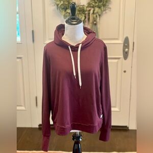 Vuori Women’s Essential Halo Hoodie